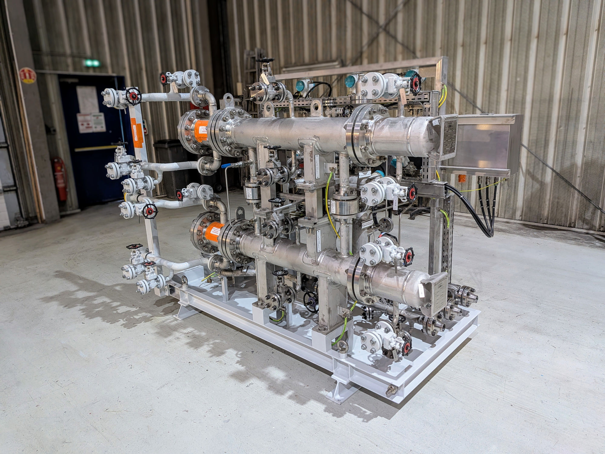 Lube oil skid made in stainless steel